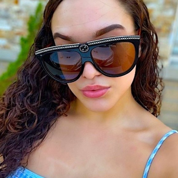 New! Authentic Gucci Crystal frame sunglasses - Picture 12 of 12